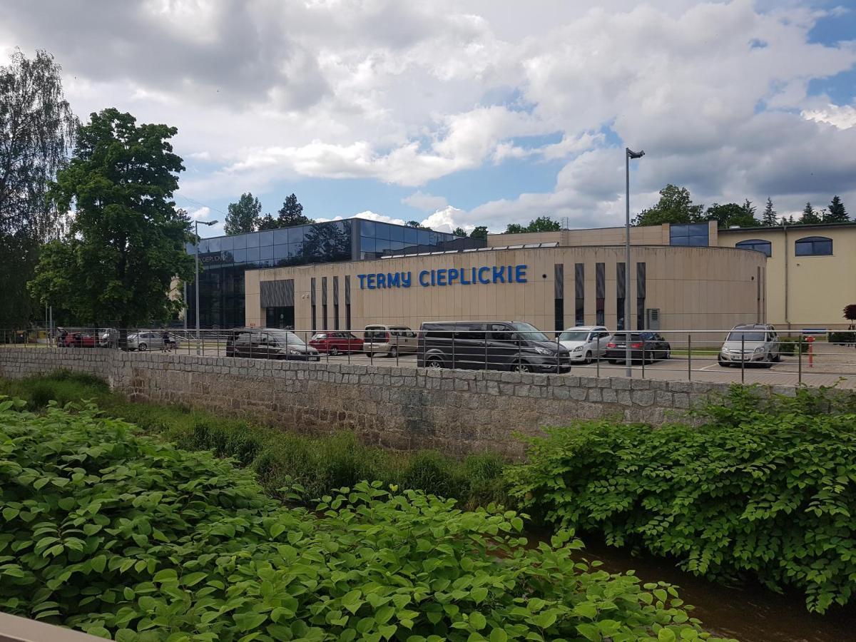 Goscinne Uzdrovisco Cieplice Apartment Jelenia Gora